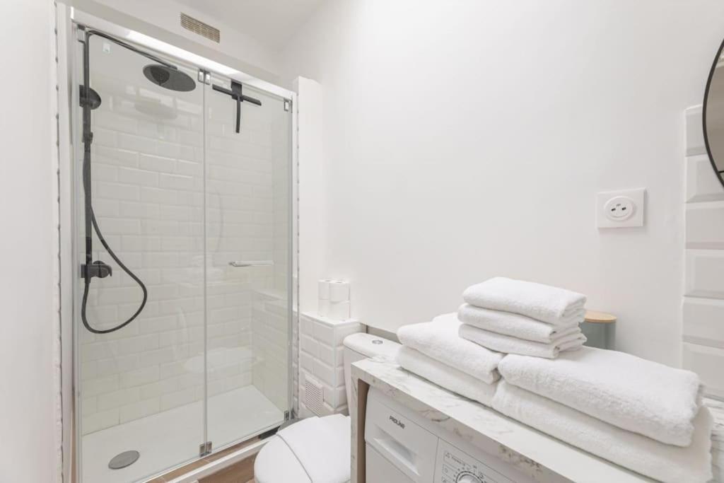 Apartment 1 Bedroom # Paris 14 # Alesia Exteriör bild